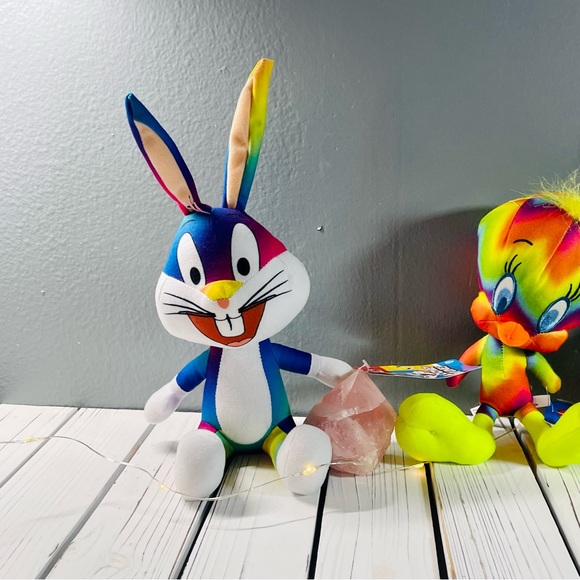 The Toy Factory Looney Tunes Bugs & Tweety Tie Die Plush - Picture 3 of 9